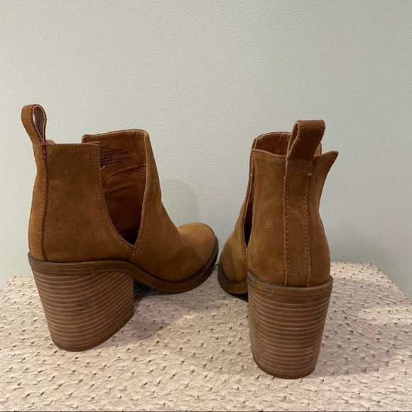Steve Madden Sharini Bootie - Picture 2 of 7